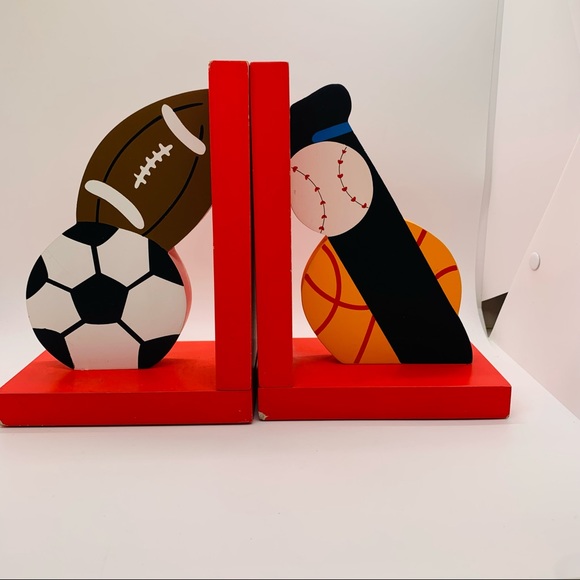 Tatutina Bookend Set of 2 Red for the sports enthusiast - Picture 1 of 11